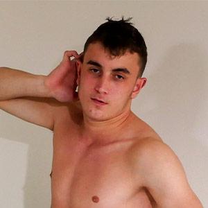 Tom Nowy