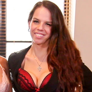 Bella Knockers