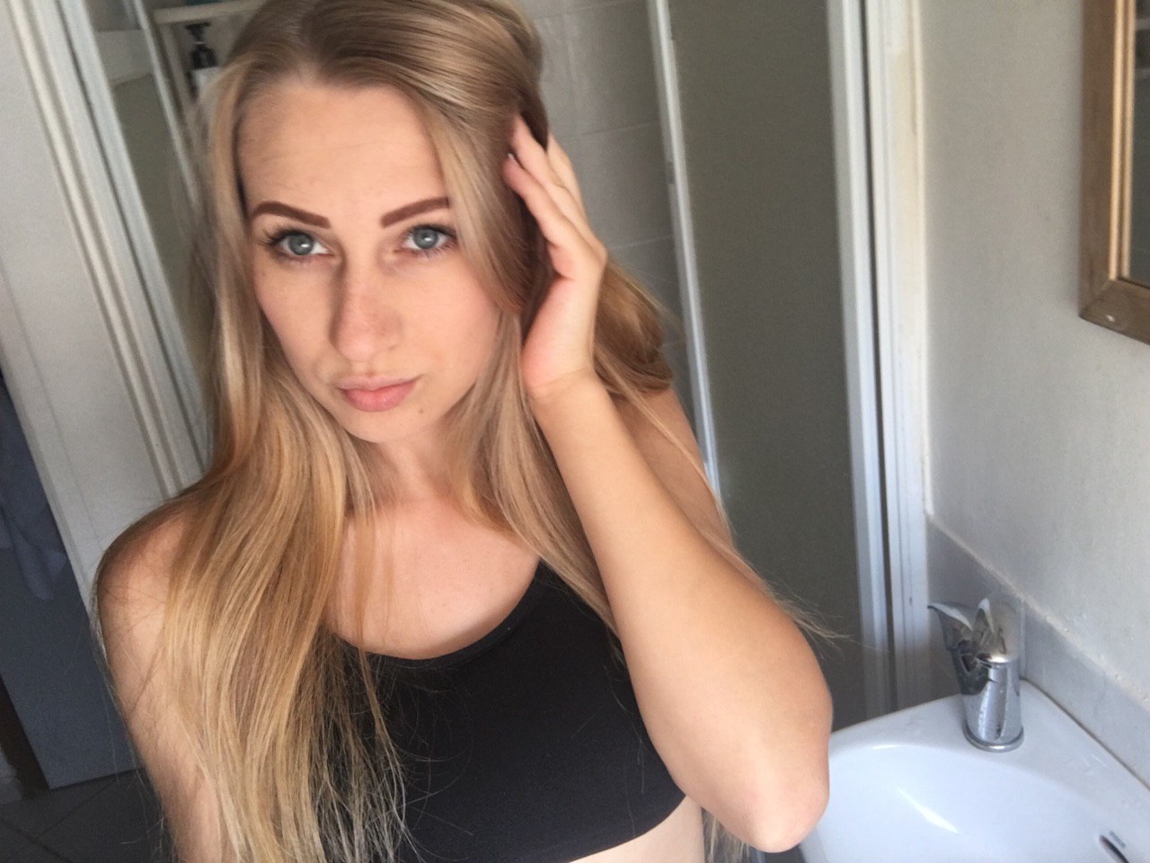 Cam girl bio Cam girl bio